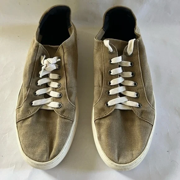 Canvas Light Weight Banana Republic Shoes - Tan - 10.5 - Picture 1 of 3